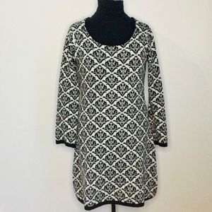Black white Knit dress large long sleeve By ALISON ANDREWS